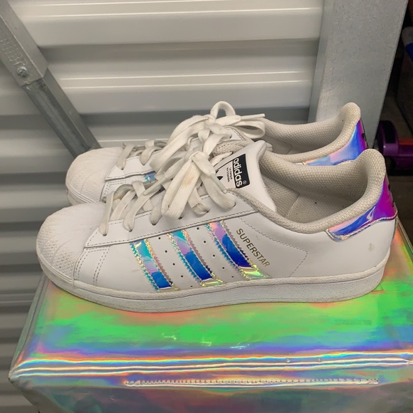 Holographic adidas - Picture 4 of 8